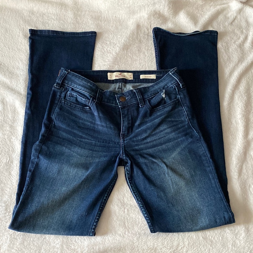Hollister dark blue low rise boot cut jeans (size 7L)